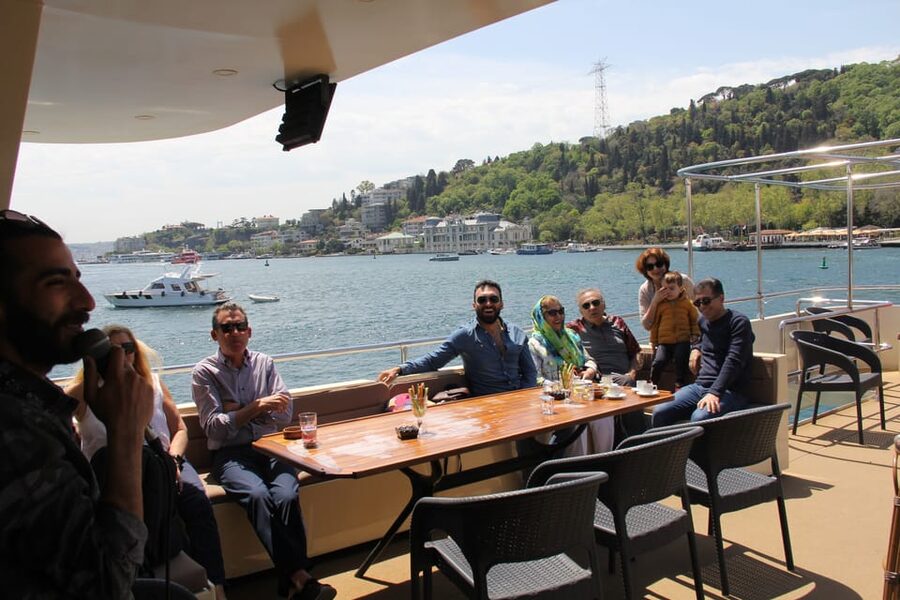 Istanbul: Bosphorus Strait and Black Sea Lunch Cruise - Anadolu Kavagi and the Black Sea stop