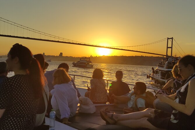 Istanbul Bosphorus Sunset Cruise with Wine on a Luxury Yacht - Maiden’s Tower and the final return