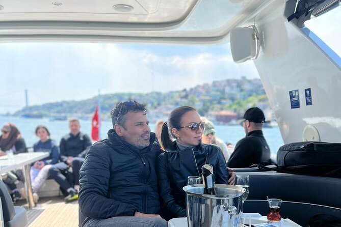 Istanbul Bosphorus Yacht Experience – Asian Side Visit in Kanlica - Rumelihisarı and the narrowest part of the strait