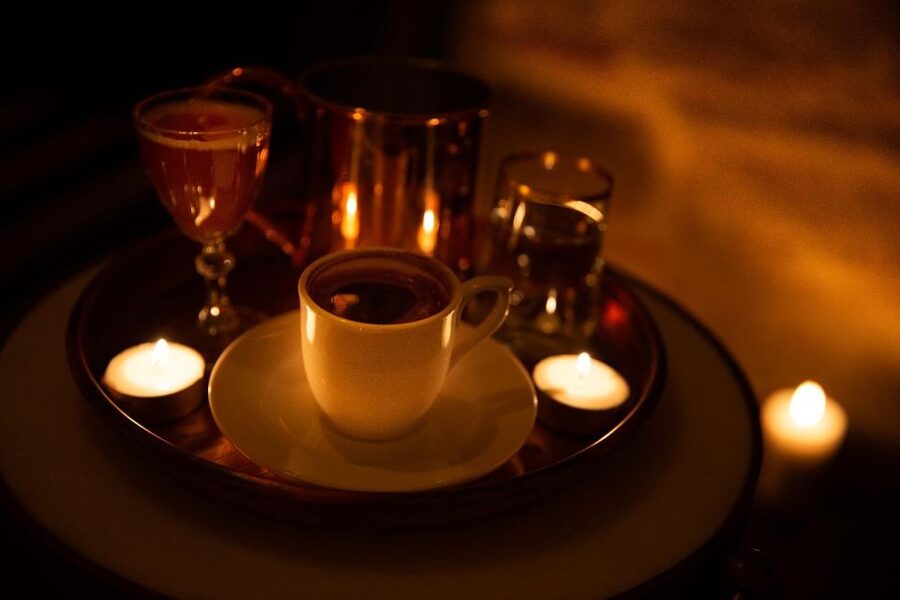 Istanbul: Cagaloglu Hamam Experience - Cooling down with tea, sherbet, and Turkish delight