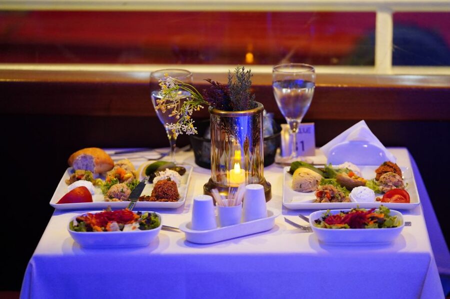 Istanbul: Dinner Cruise and Entertainment with Private Table - Maiden’s Tower and the return toward Istanbul