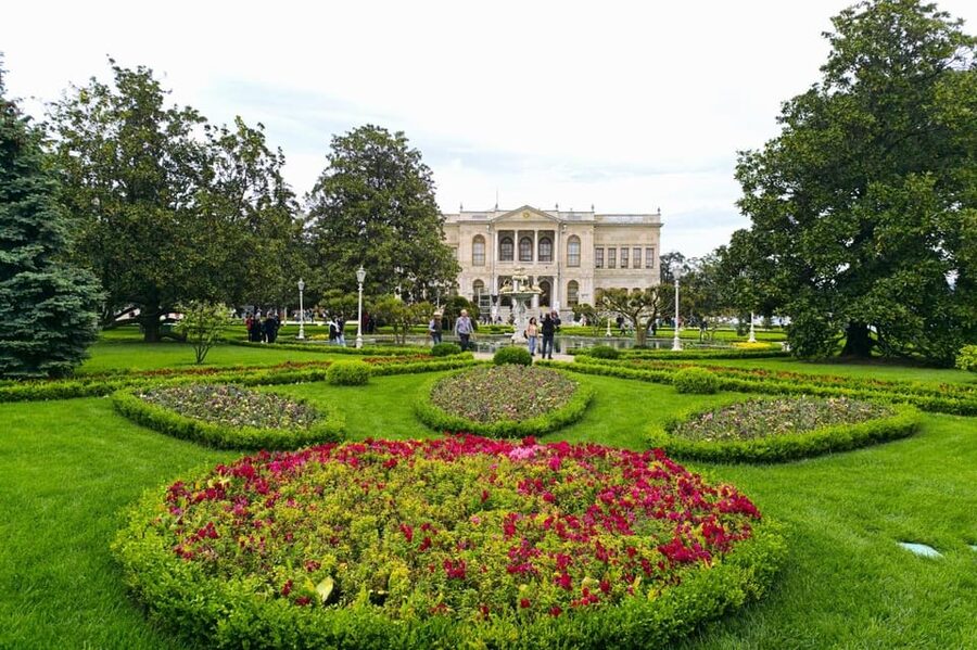 Istanbul: Dolmabahce Palace and Harem Skip-the-Line Ticket - Should you book it?