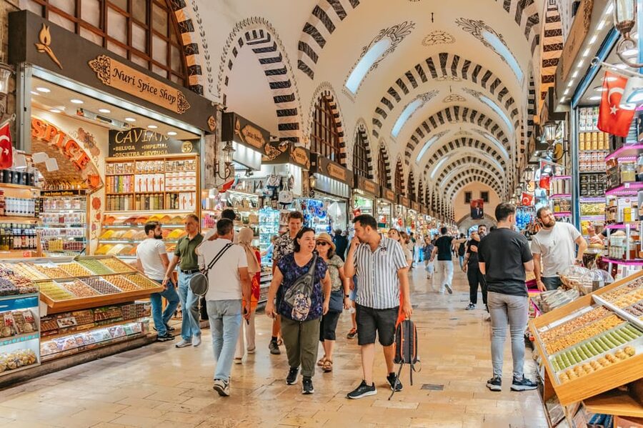 Istanbul: European and Asian Side Guided Foodie Walking Tour - From market bites to Istanbul’s broader food culture