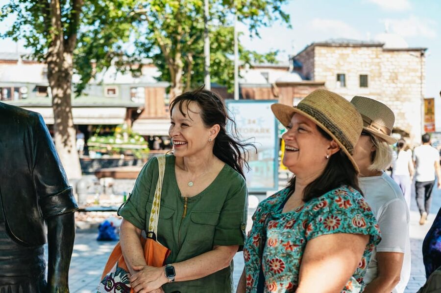Istanbul: European and Asian Side Guided Foodie Walking Tour - The family-owned kebab lunch