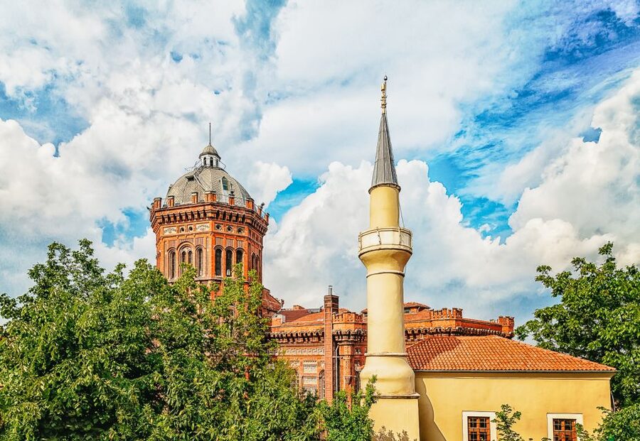 Istanbul: Fener, Balat, Old Greek and Jewish Quarter Tour - Sveti Stefan, the Bulgarian church built from metal