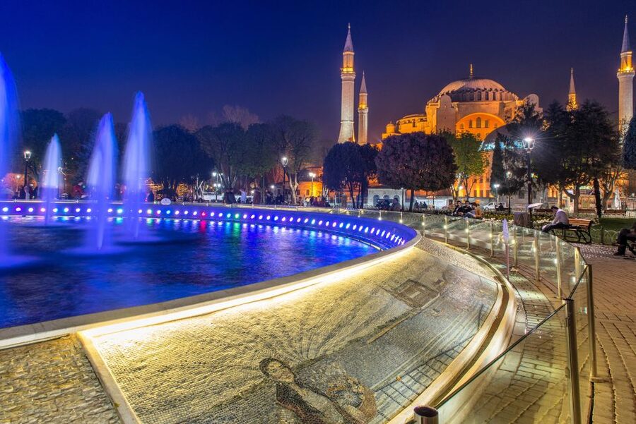 Istanbul: Full-Day Highlights Tour with Guide and Lunch - Key points to know before booking