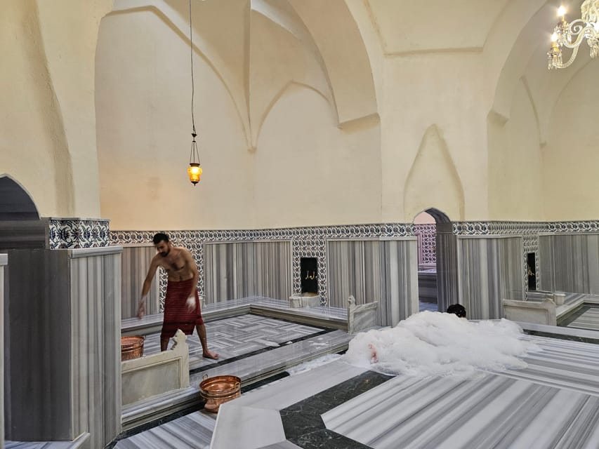 Istanbul: Gedikpasa Historical Hammam with Privacy Add-On - The opening heat and hot marble rest