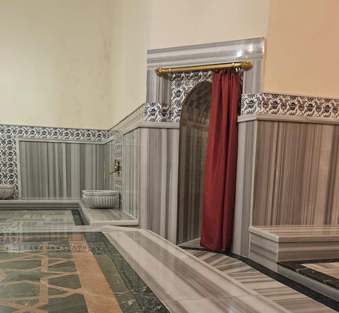 Istanbul: Gedikpasa Historical Hammam with Privacy Add-On - The foam massage in the main bath