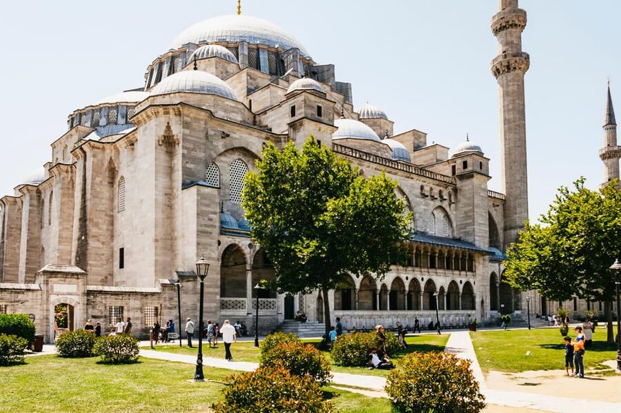 Istanbul: Hagia Sophia, Blue Mosque, Suleymaniye Mosque Tour - Starting near the German Fountain