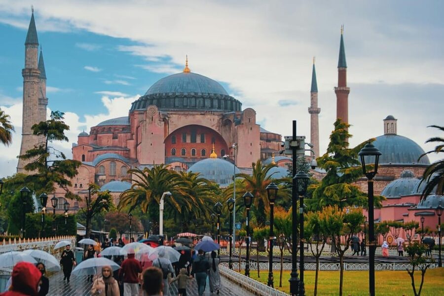 Istanbul: Hagia Sophia Skip-the-Ticket Line & Audio Guide - What the skip-the-line claim means in practice