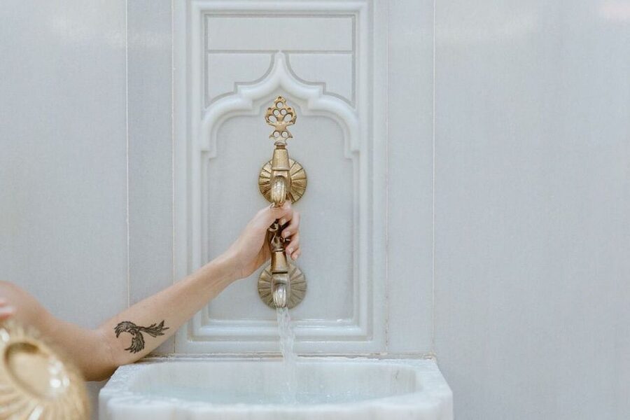 Istanbul: Hurrem Sultan Hamam Experience - Fruit, Ottoman Sherbet, and the Farewell Gift