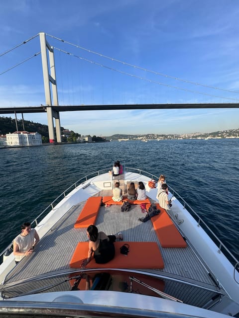 Istanbul: Morning or Sunset Cruise with Guide and Snacks - What the yacht is really like