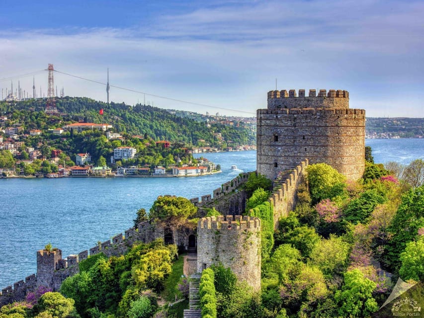 Istanbul: Morning or Sunset Cruise with Guide and Snacks - Morning or sunset: which sailing suits you?