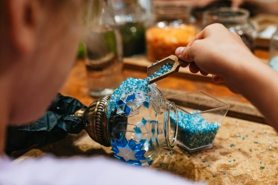 Istanbul:Original Turkish Mosaic Lamp Workshop w/ Snacks - The hands-on lamp-making session