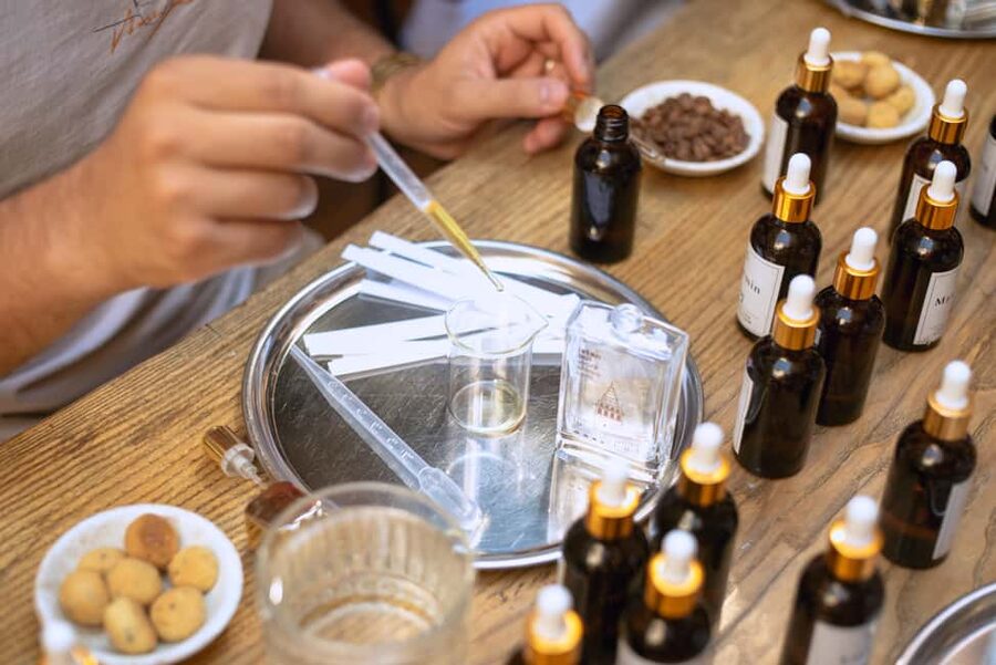 Istanbul: Perfume Making Workshop with Snacks and Drinks - Practical tips for a better session
