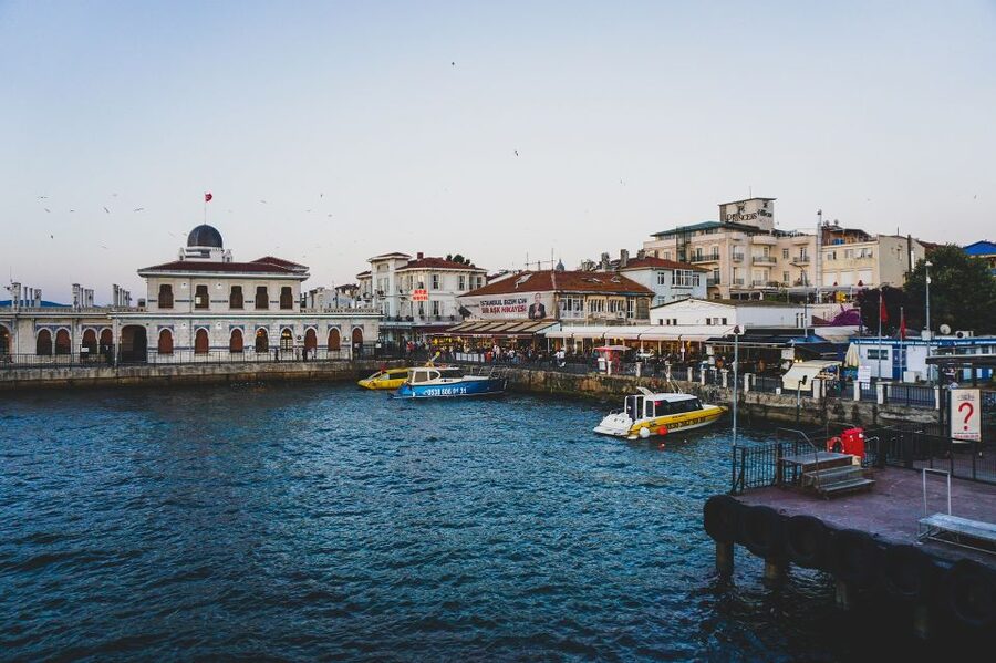 Istanbul: Princes' Islands Cruise w/Music, Lunch & Transfer - Music changes the character of the cruise