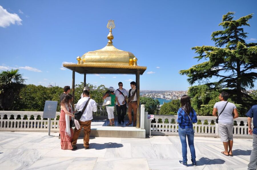Istanbul: Private Full-Day Old City Highlights Tour - The Hippodrome and Sultanahmet Square