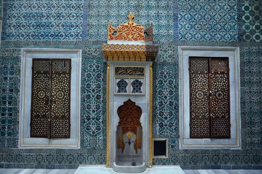 Istanbul: Private Full-Day Old City Highlights Tour - Guide quality and the human side of the day