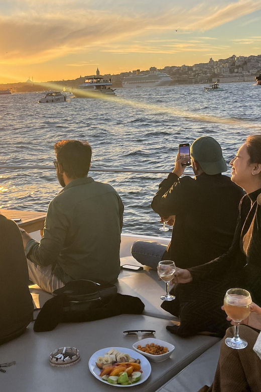 Istanbul: Small Group Yacht Tour with Unlimited Wine - Palaces and waterfront life along the European shore