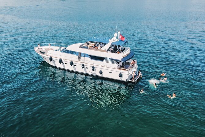 Istanbul Sunset Yacht Cruise on the Bosphorus with Transfers - Beylerbeyi Palace, Üsküdar, and the Maiden’s Tower