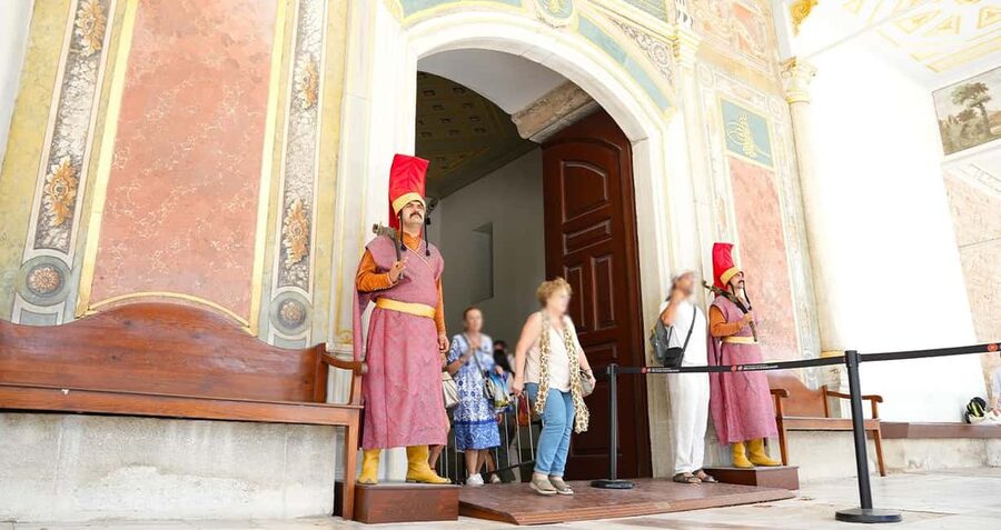 Istanbul: Topkapi and Harem Tour with Skip-the-Line Ticket - Key points at a glance