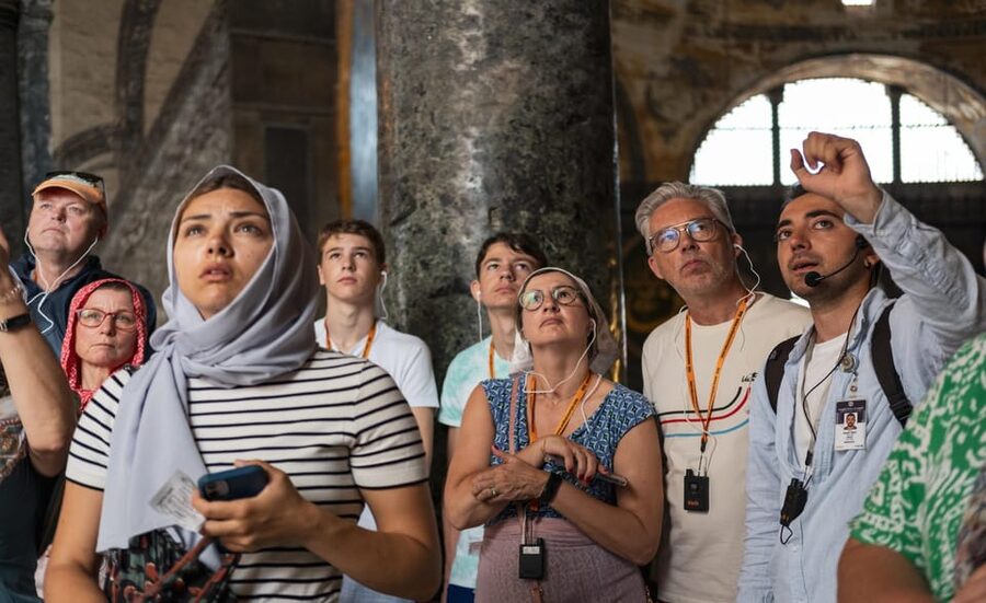 Istanbul: Topkapi, Hagia Sophia and Basilica Cistern Tour - Price, pace, and practical value