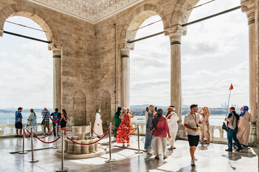 Istanbul: Topkapi Palace and Harem Guided Tour with Ticket - Why Topkapi Palace is worth three hours