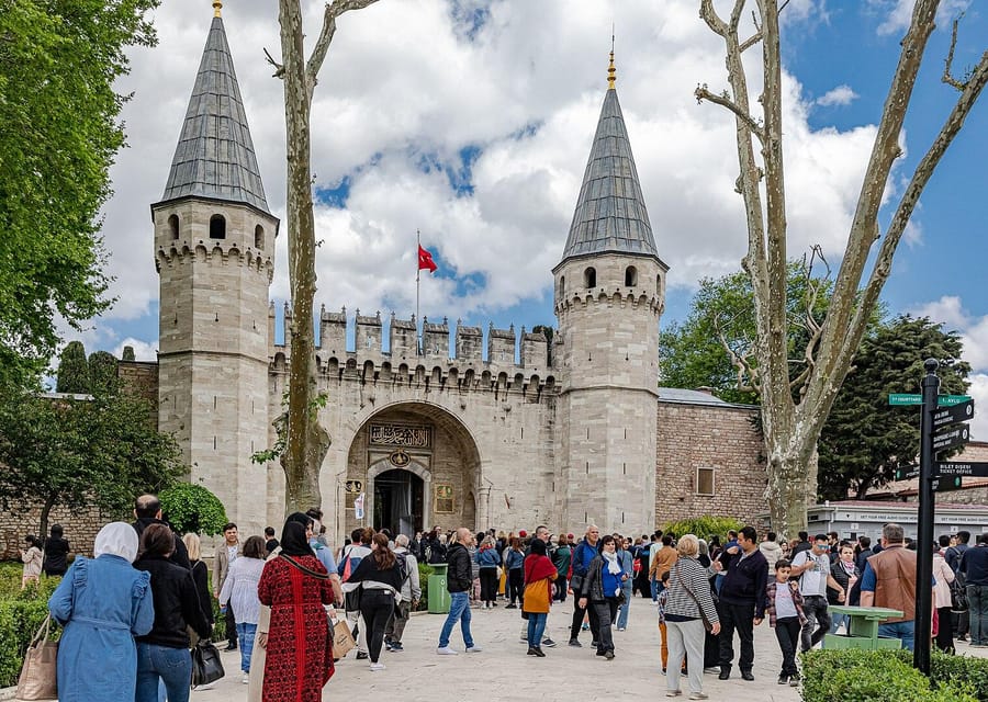 Istanbul: Topkapi Palace and Harem Ticket with Audio Guide - Key points to know before booking