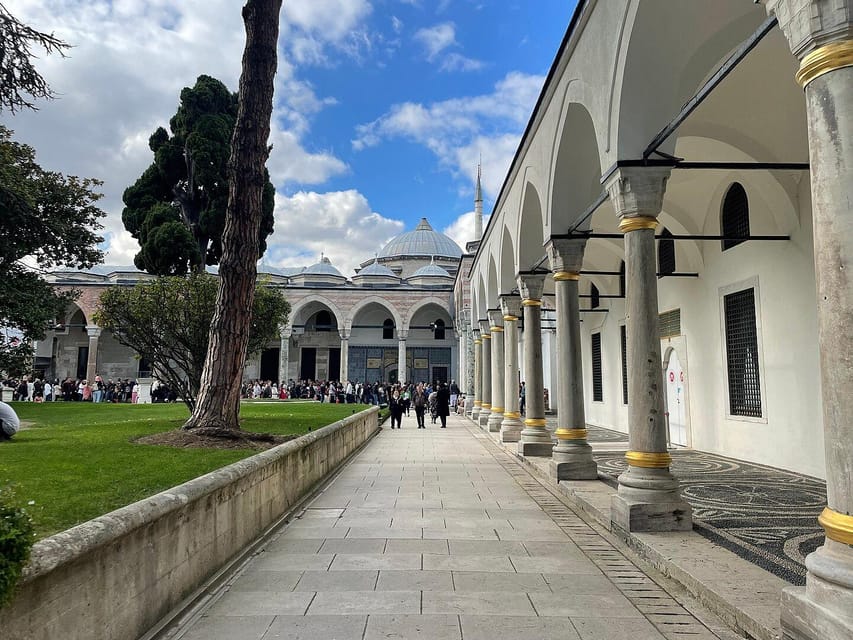 Istanbul: Topkapi Palace and Harem Ticket with Audio Guide - Why Topkapi Palace deserves half a day
