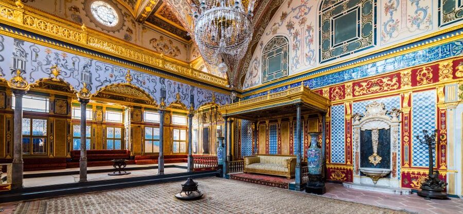 Istanbul: Topkapi Palace & Harem Tour Skip-the-Line Ticket - Who will enjoy this palace tour most