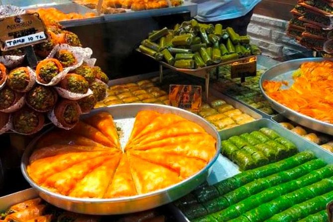 Istanbul Traditional Food Tour with Dinner on Off-Touristy-Path - Why this tour works as an Istanbul introduction