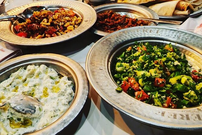Istanbul Traditional Turkish Dinner and Dervish Experience - How the guides shape the night