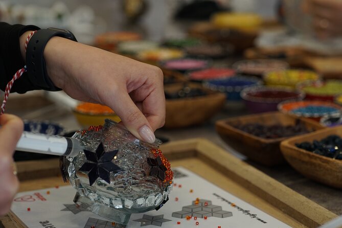 Istanbul: Turkish Mosaic Lamp Workshop in Galata – All Included - Choosing your lamp and colors