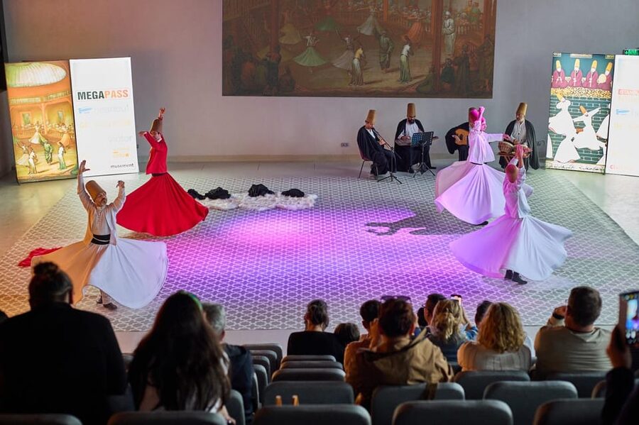 Istanbul: Whirling Dervish Ceremony next to Hagia Sophia - The Opening Talk Gives the Ritual a Shape