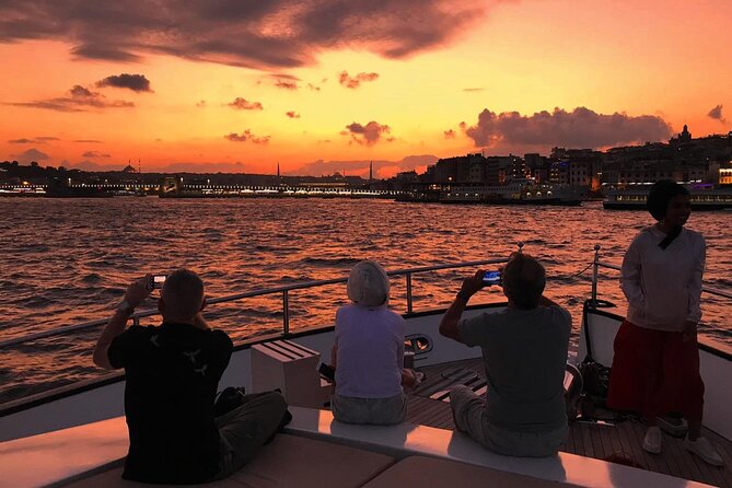 Luxury Sunset Yacht Cruise on the Bosphorus – Refresh & Relax - Küçüksu Palace, Çengelköy, and Anadoluhisarı