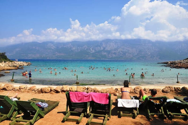 Marmaris: Cleopatra Island Boat Trip with Lunch and Drinks - Guide service and organization