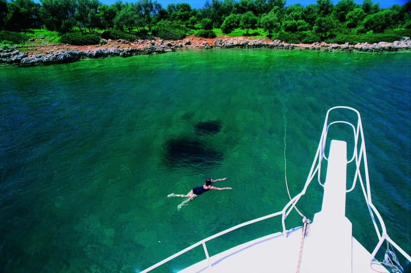 Marmaris: Cleopatra Island Boat Trip with Lunch and Drinks - Incekum Bay and Fenerli Island swimming stops