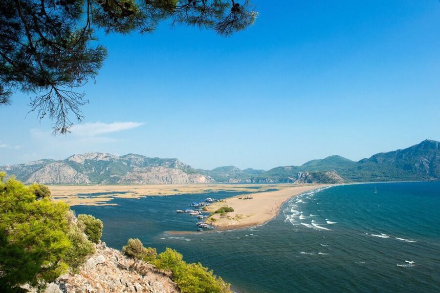 Marmaris: Dalyan Cruise, Turtle Beach & Mud Baths with Lunch - Guides, Crew, and the Feel of the Day