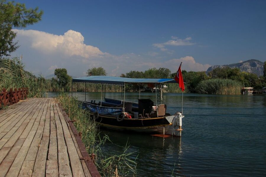 Marmaris: Dalyan Turtle Beach Tour with Mud Bath & Lunch - Lunch beside the Dalyan canal