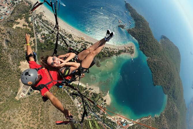 Paragliding In Fethiye Oludeniz, Turkey - Female pilots and comfort for women