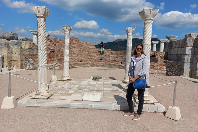 Private Biblical Ephesus Tour from Kusadasi Port with Lunch - Ephesus: the main event on Curetes Street