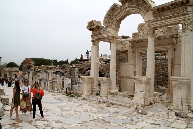 PRIVATE Ephesus and House of Virgin Mary Tour (Skip-The-Line) - What private transport changes