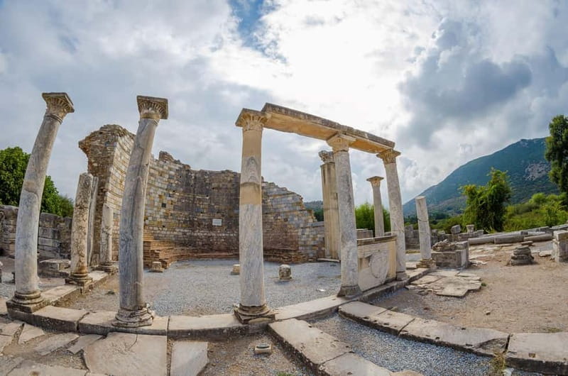 Private Ephesus Bible Study Tour From Kusadasi Cruisers Only - The Temple of Artemis and religious diversity