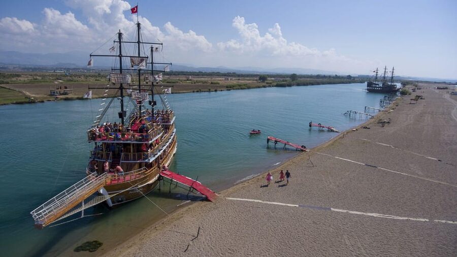 Side: Dolphin Island Boat Trip with Lunch & Unlimited Drinks - The Manavgat River mouth swim