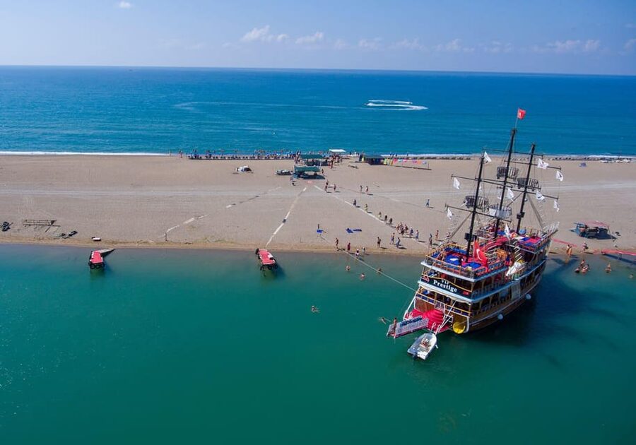 Side: Dolphin Island Boat Trip with Lunch & Unlimited Drinks - Drinks, extras, and onboard spending