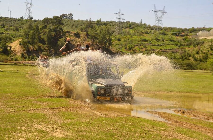 Side: Green Canyon and Waterfall Jeep Safari with Lunch - What is included, and where the budget can grow