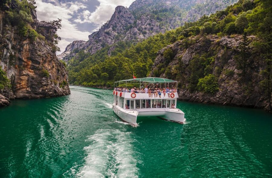 Side: Green Canyon Jeep and Boat Tour with Lunch - Dust, water, and the Taurus Mountain roads