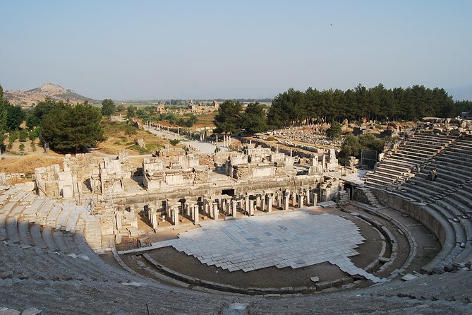 SKIP-THE-LINE: Group & Private Ephesus Tour ENTRY FEE & LUNCH - Lunch, carpets, pottery, and the sales question