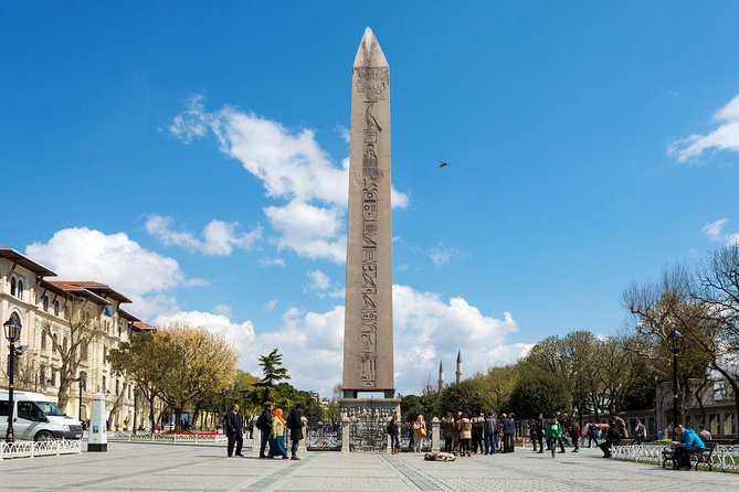Small Group Full-Day Istanbul: Old City, Bosphorus Cruise & Lunch - Grand Bazaar time, with a shopping warning