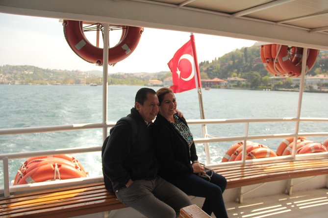 Small Group Full-Day Istanbul: Old City, Bosphorus Cruise & Lunch - The Bosphorus cruise is the payoff